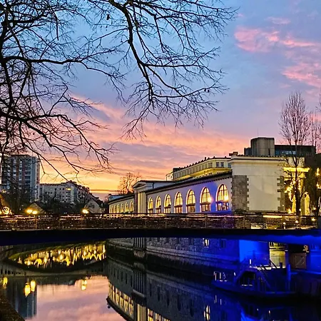 住宿加早餐酒店 The Serenity *