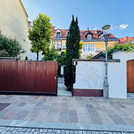 The Serenity Nočitev z zajtrkom Ljubljana