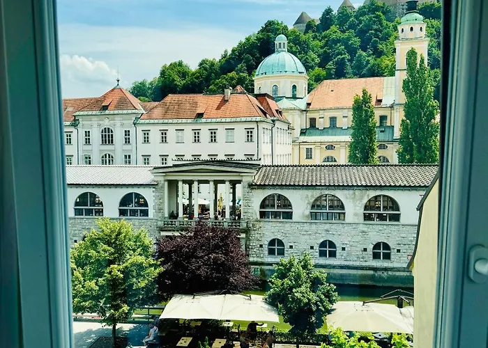 לינה וארוחת בוקר The Serenity