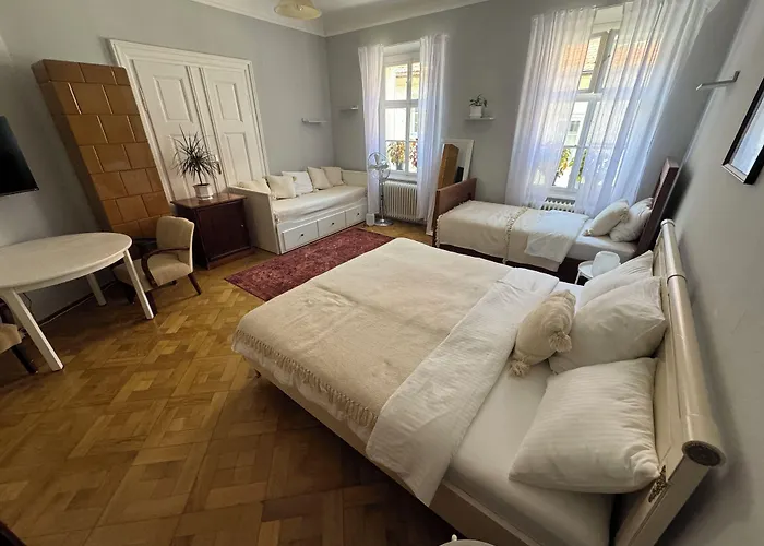 לינה וארוחת בוקר The Serenity *