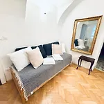 Oda ve Kahvaltı The Serenity Ljubljana